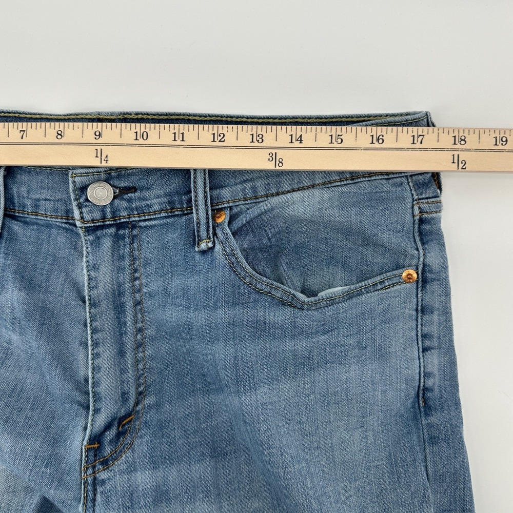 Levi Strauss 541 Athletic Fit Jeans Mens W34 L34 Light to‎ Medium Wash Denim - Picture 10 of 13